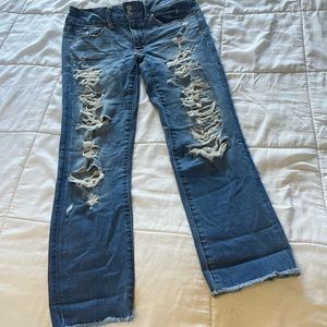 Size 6 American Eagle artist crop women’s jeans
